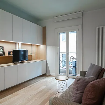 Apartment Italianway - Tadino 17 Milan